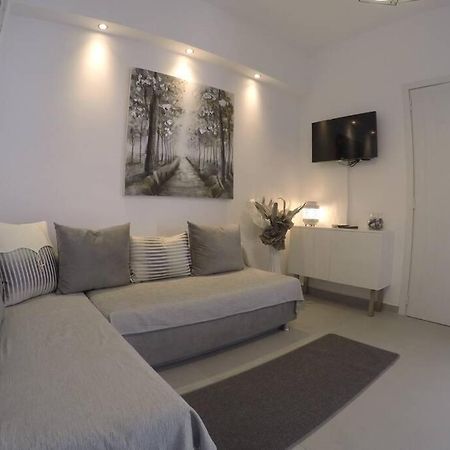 Polychrono New 2 Bedroom Apt. Just By The Sea! Exteriör bild