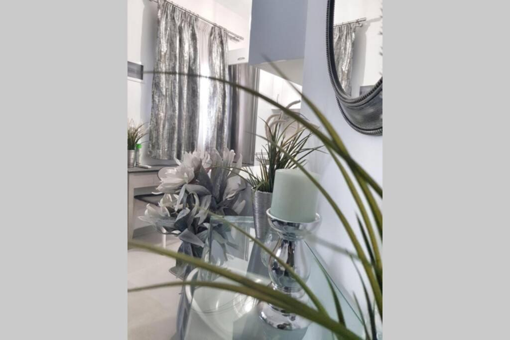 Polychrono New 2 Bedroom Apt. Just By The Sea! Exteriör bild