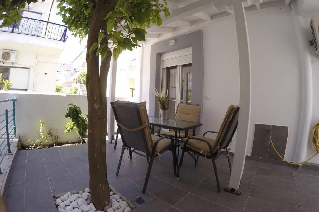 Polychrono New 2 Bedroom Apt. Just By The Sea! Exteriör bild